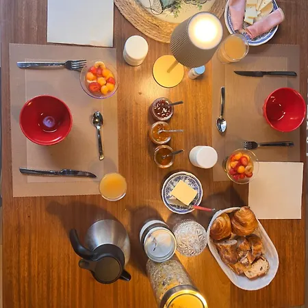 Parentale Avec Un Petit Salon Frühstückspension *