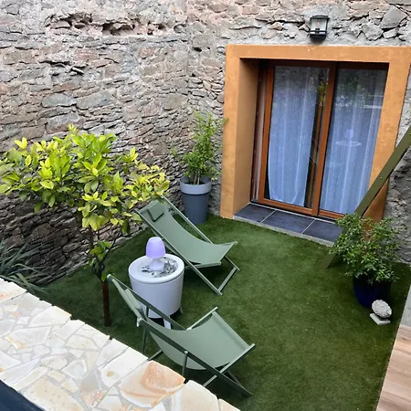 Oda ve Kahvaltı Parentale Avec Un Petit Salon